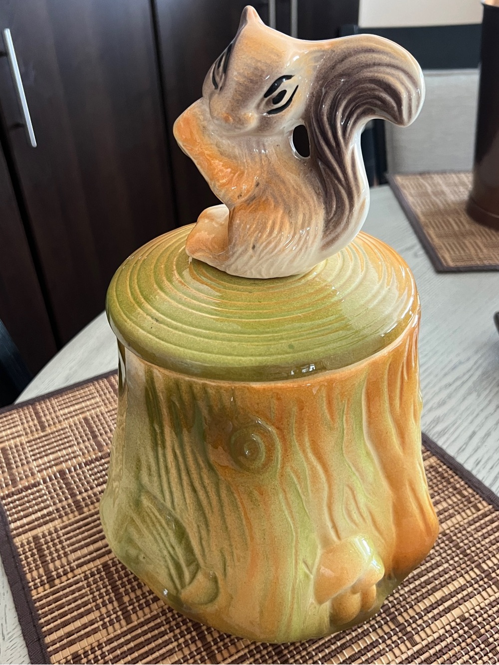 Vintage Maurice Ceramics of Calif USA squirrel on tree stump large cookie jar
